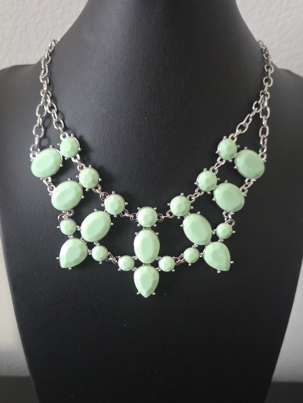 Paparazzi Godess Glow Green Necklace NWT